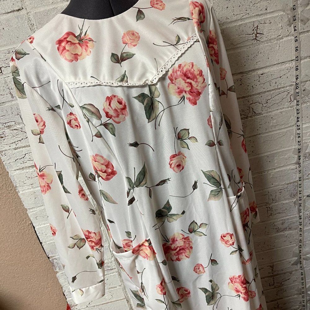 Vintage Buck & Buck Floral Pink White MuuMuu Caftan Medium